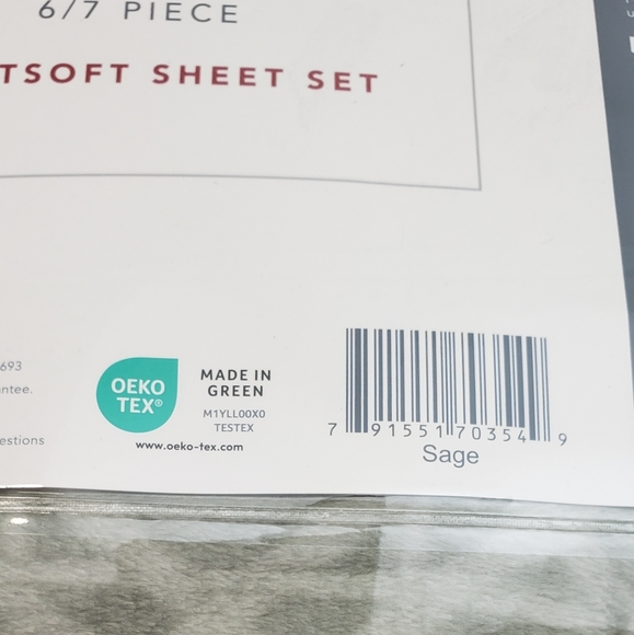 NWT*Berkshire Velvetsoft Sheet Set with Extra Pillowcases - Picture 7 of 7